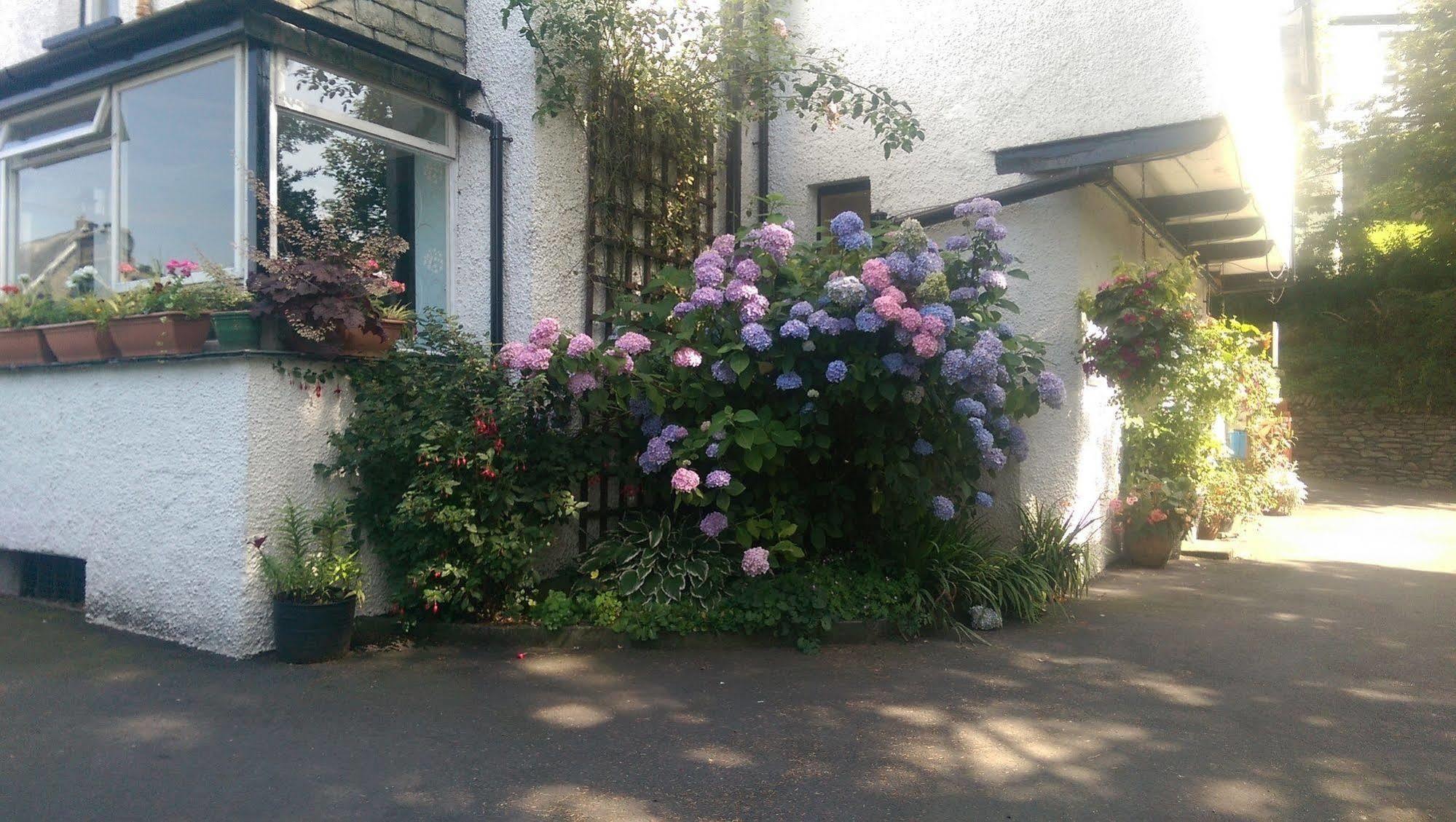 ウィンダミア ラングデール ビュー ゲスト ハウス Bed & Breakfast エクステリア 写真